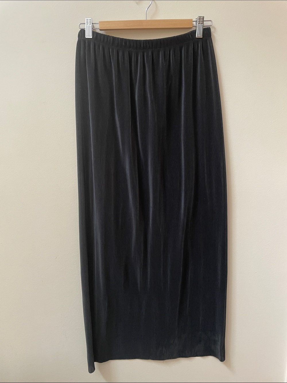 Black Pleated Maxi Skirt